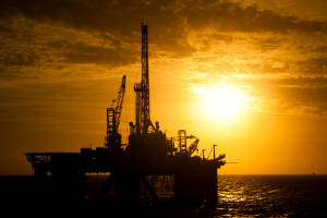 USCF adjusts rolling strategy for world’s largest oil ETF